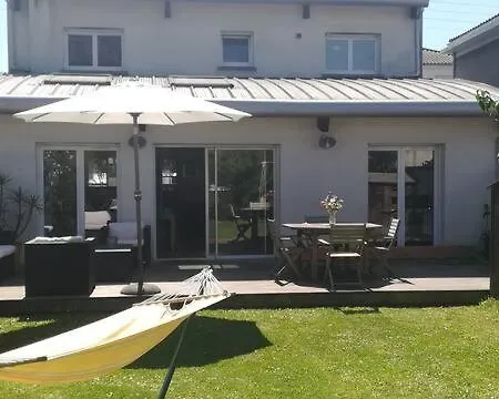 Villa Villa-Espace-Confort-Lumiere-Calme Pkg-Tram